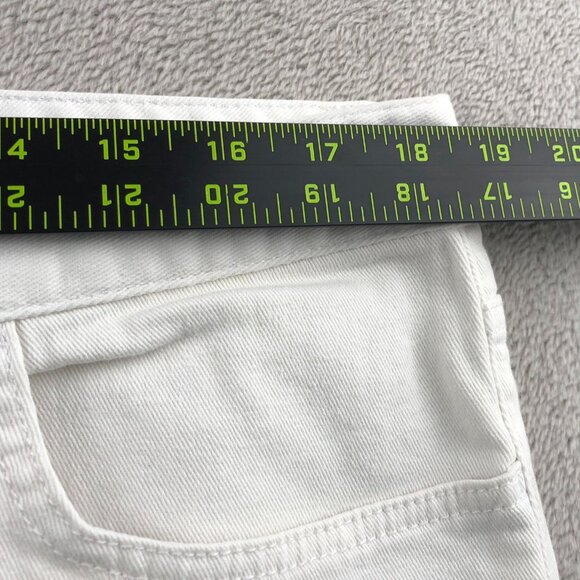 Chaps Womens Capri Pants Size 16 Flat Front White Straight Leg Casual Classic - Picture 4 of 11